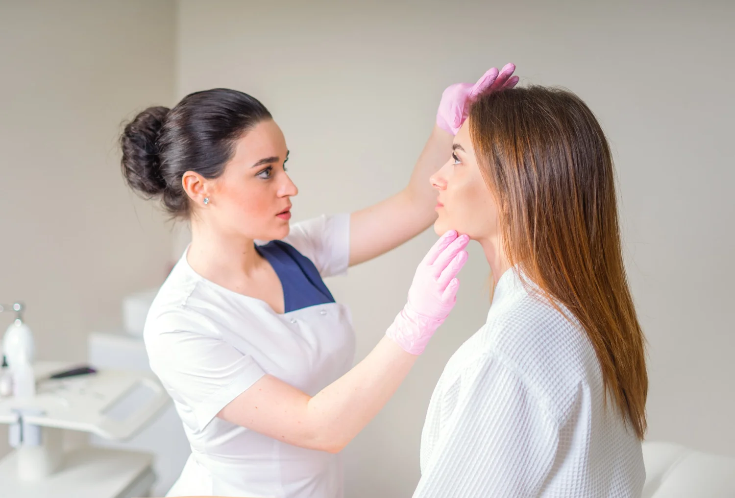 When To Consult A Dermatologist | 7 Critical Signs